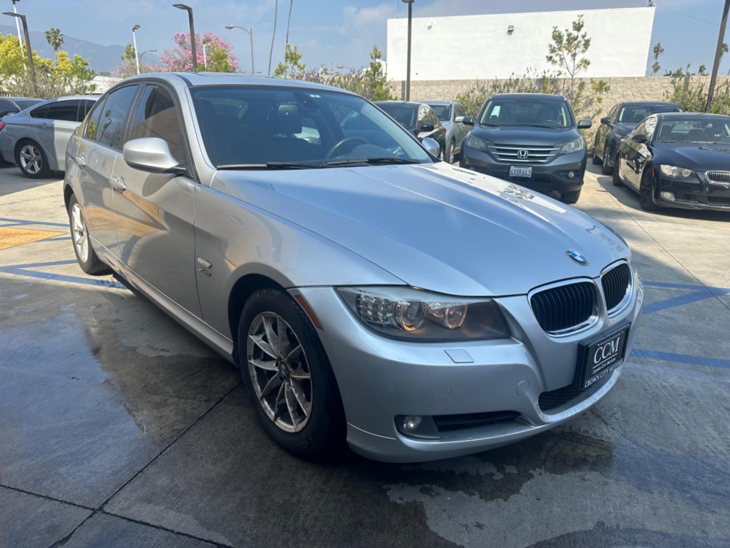 2010 Silver Metallic /Black BMW 3-Series 328i xDrive (WBAPK5C57AA) with an 3.0L L6 DOHC 24V engine, Automatic transmission, located at 30 S. Berkeley Avenue, Pasadena, CA, 91107, (626) 248-7567, 34.145447, -118.109398 - Photo#3